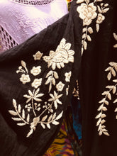 Load image into Gallery viewer, The poets blouse, long sleeved in Onyx
